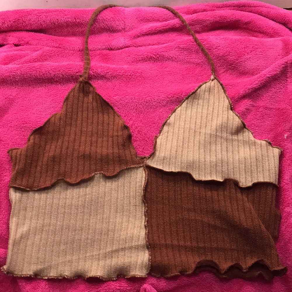 Cropped pattern top